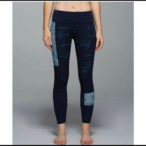 Lululemon Sashiko Blue Camo Patchwork Wunder Under Leggings 6 - Picture 1 of 8